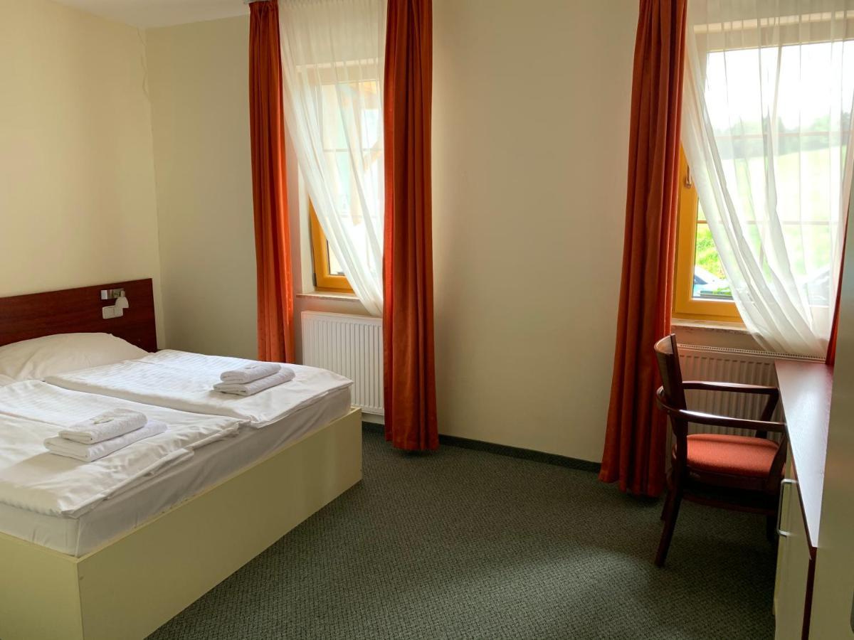 Aparthotel Ochsendorf Horní Blatná Exteriör bild