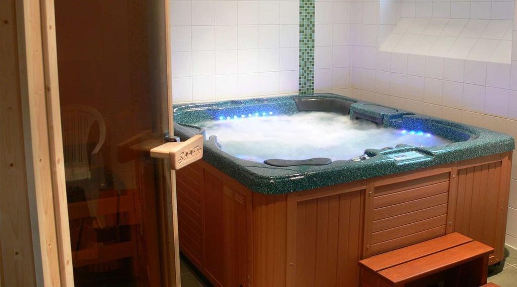 Aparthotel Ochsendorf Horní Blatná Exteriör bild
