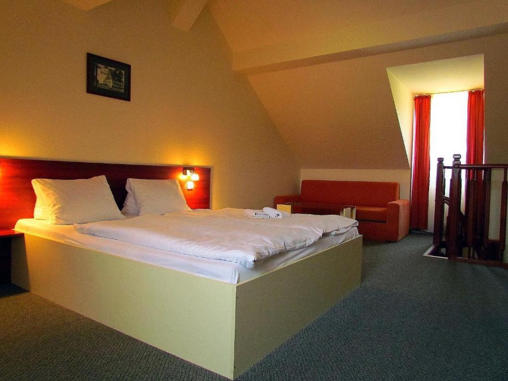 Aparthotel Ochsendorf Horní Blatná Rum bild
