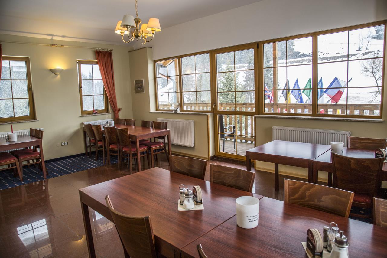 Aparthotel Ochsendorf Horní Blatná Exteriör bild