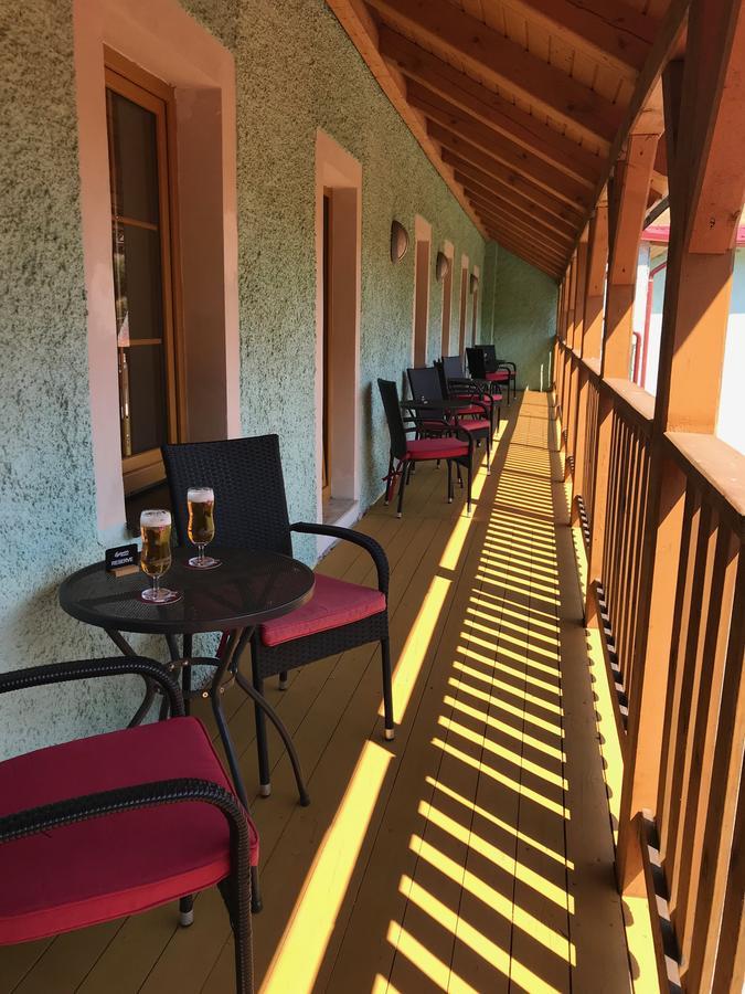 Aparthotel Ochsendorf Horní Blatná Exteriör bild